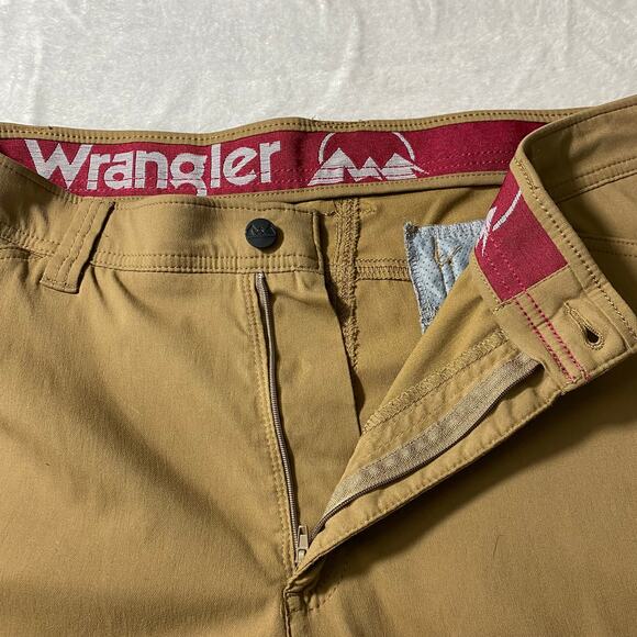 Wrangler Outdoor Flex Waist Cargo Pants Men 34x30 Kangaroo Hiking Straight Fit - Picture 5 of 10